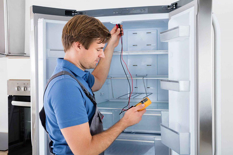 Khi tủ lạnh Sharp Inverter đưa ra mã lỗi H40, người dùng cần liên hệ với kỹ thuật viên chuyên nghiệp để được hỗ trợ
