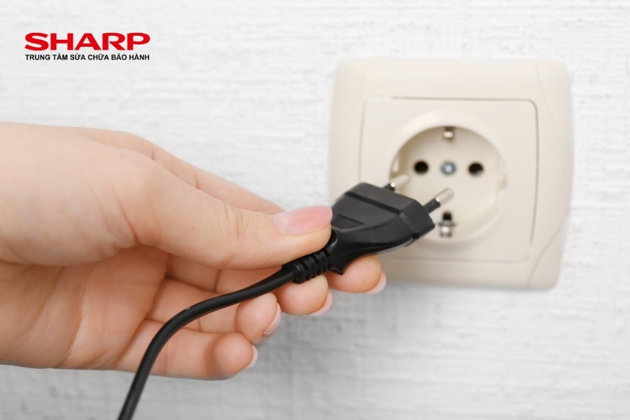Lưu ý khi tự khắc phục tivi Sharp tại nhà